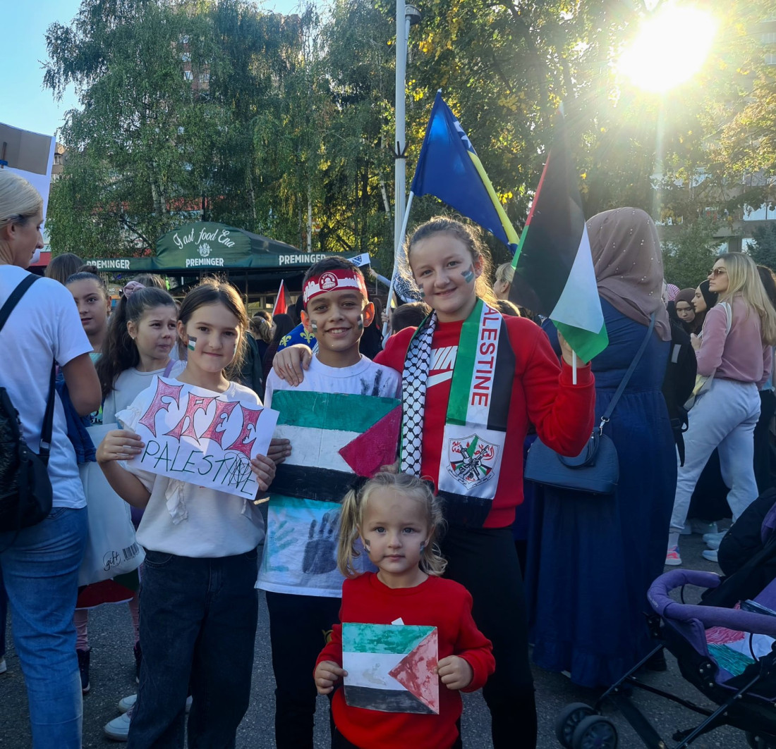 Više od hiljadu Zeničana na skupu izrazilo podršku narodu Palestine