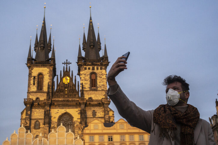 Češka: Produžena vanredna situacija