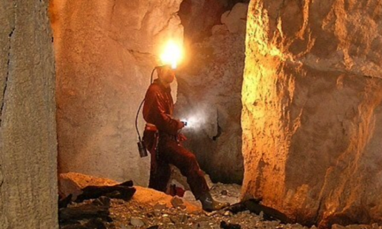 Oko 40 speleologa iz Hrvatske, Slovenije i BiH istražuje jamu Nevidna voda