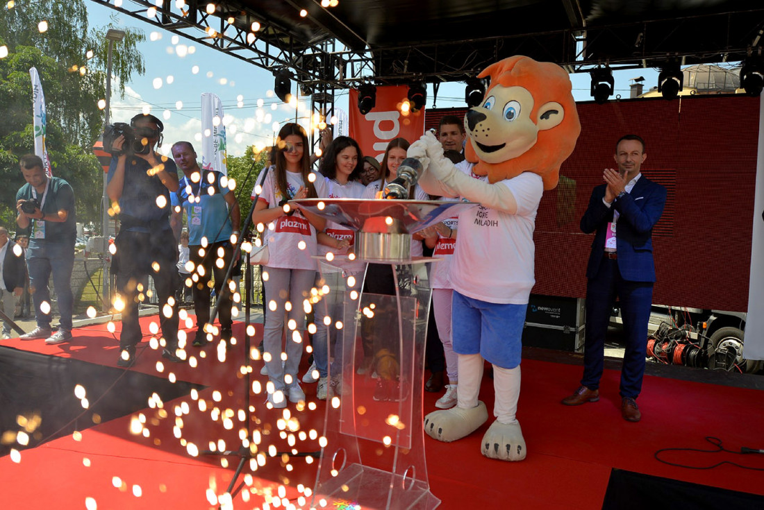 U Gračanici svečano otvorene 12. sportske igre mladih