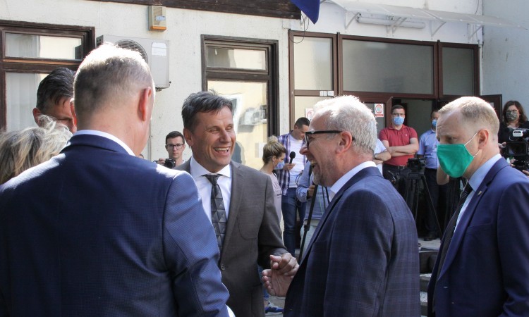 Novalić najavio skoriju nabavku većih količina vakcina