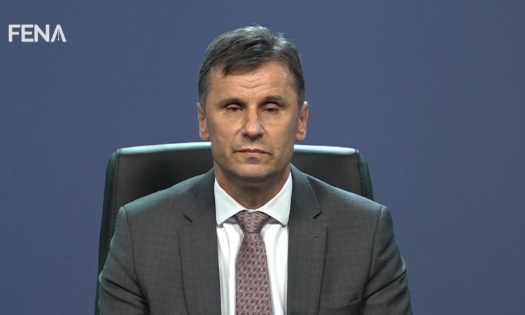 Novalić: Medijski radnici moraju ući u prioritet za vakcinisanje