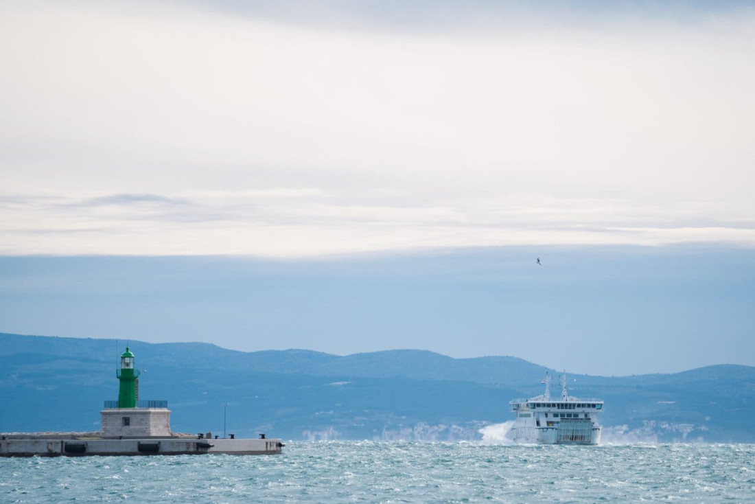 Hrvatska: Pijavica protutnjala Novigradom, orkanski udari u Kaštelanskom zalivu