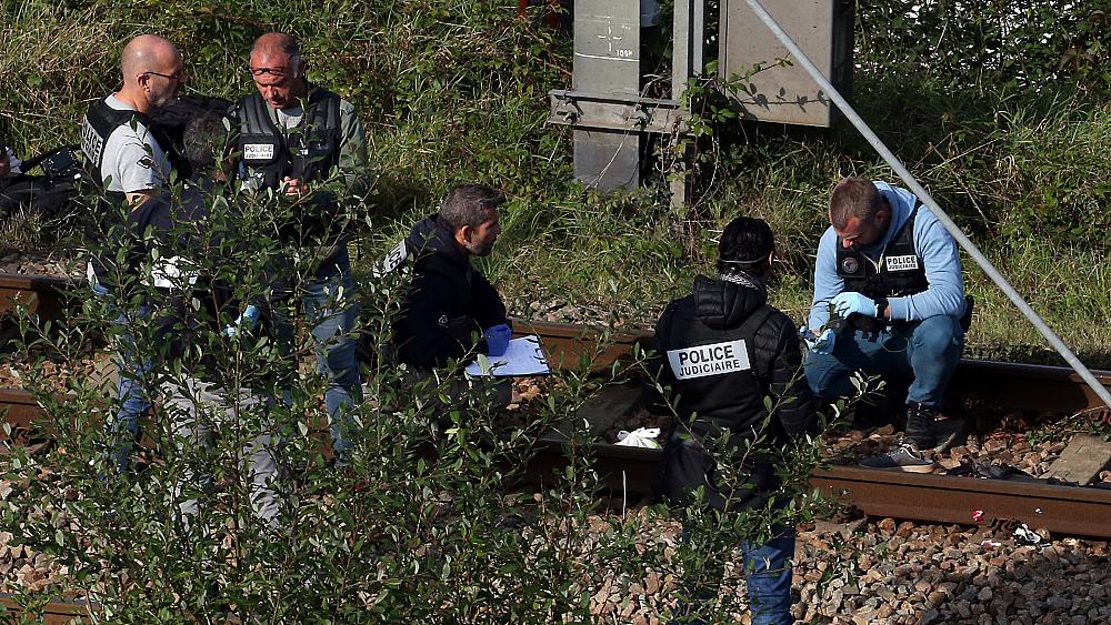 Voz udario u grupu migranata u Francuskoj, poginula jedna osoba