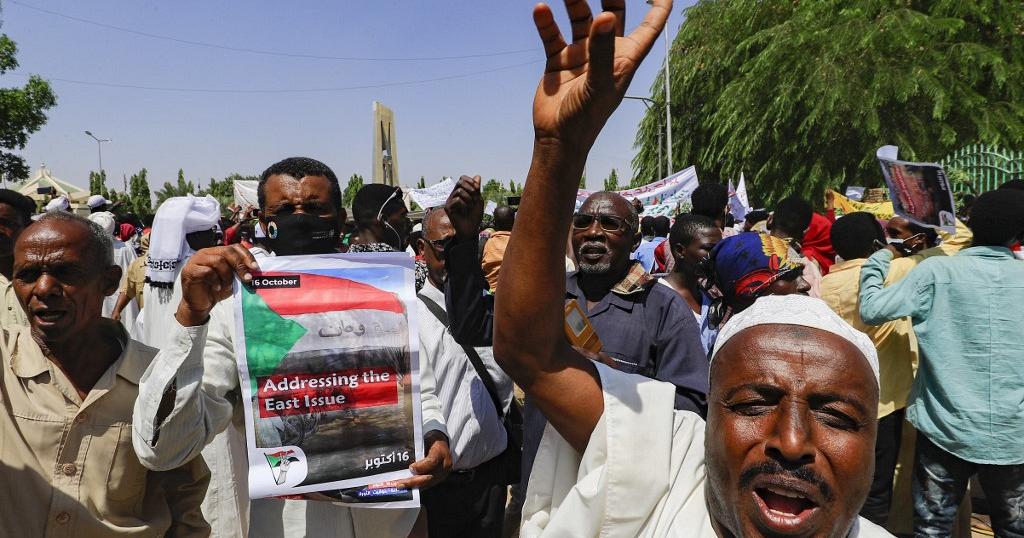Hiljade Sudanaca na protestu, traže raspuštanje prelazne vlade