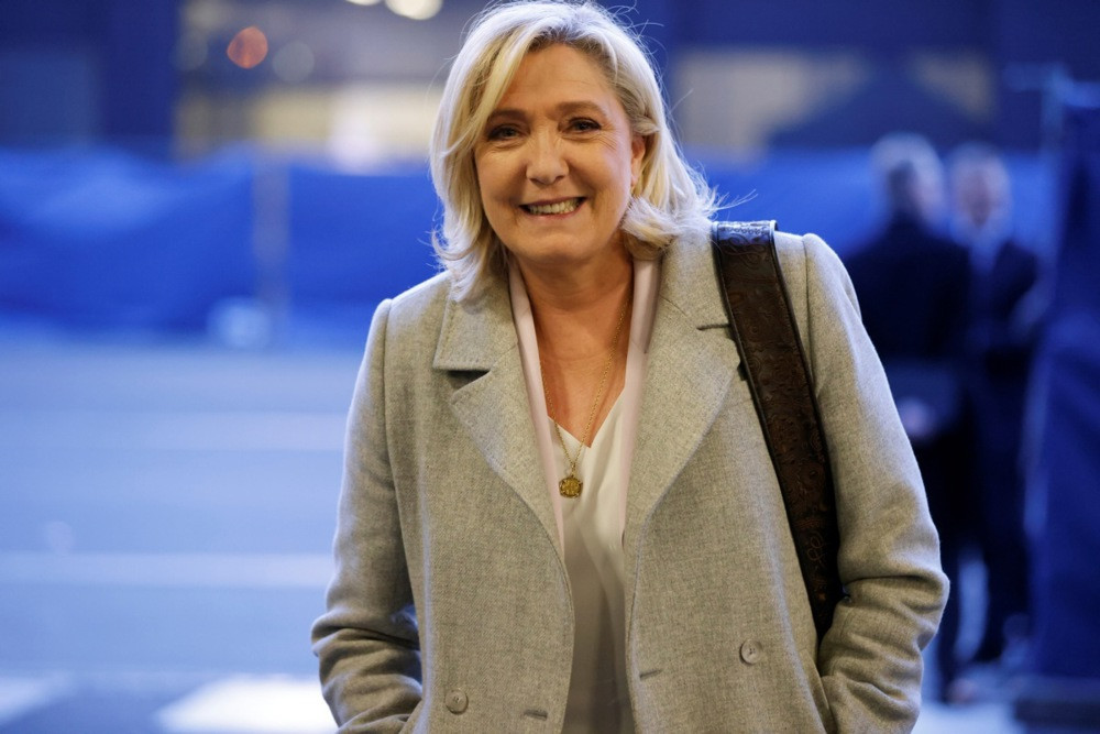 Le Pen obećala opstruirati svaku buduću francusku vladu