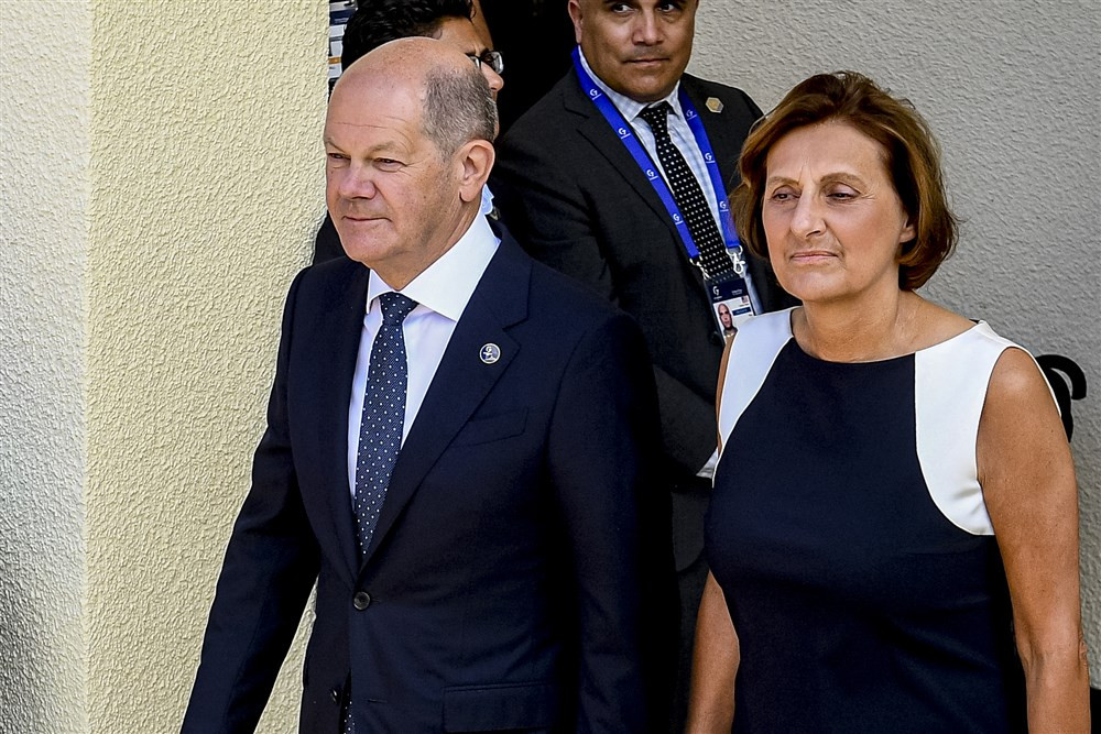 Supruga njemačkog kancelara Scholza podnijela ostavku na ministarsku funkciju