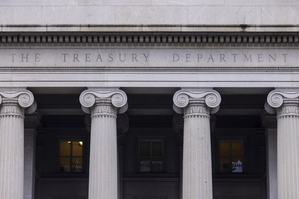 SAD ponovo odgodile sankcije Naftnoj industriji Srbije