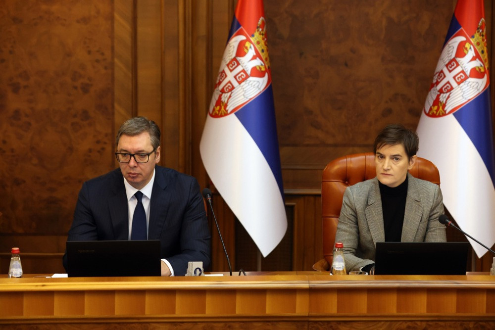 Vučić predao dužnost predsjednika Srbije Ani Brnabić