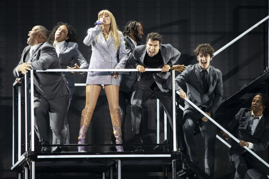 Rekordan broj strimovanja "pogurali" kantri, Taylor Swift i izvođači van engleskog govornog područja