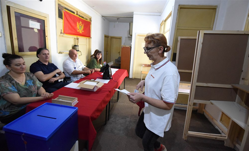 Crna Gora: Izlaznost na birališta do 19 sati manja nego na izborima prije tri godine