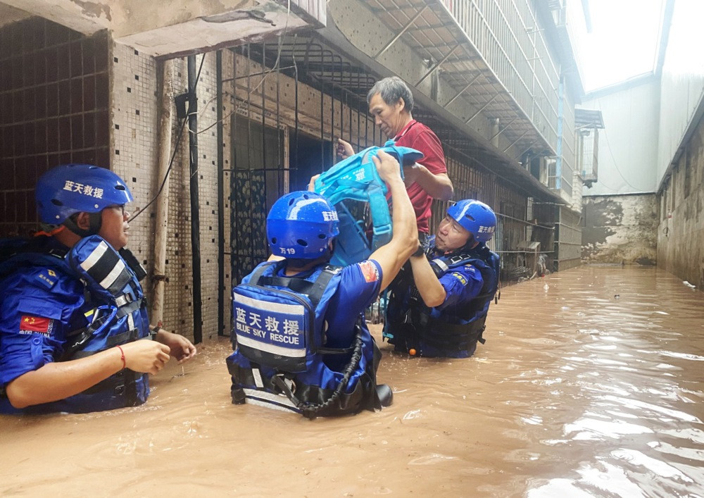Kina: U poplavama stradalo pet ljudi
