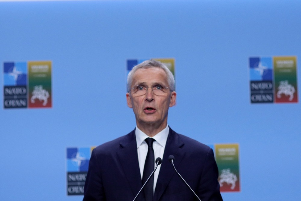 Stoltenberg: Ne treba očekivati brz završetak rata u Ukrajini