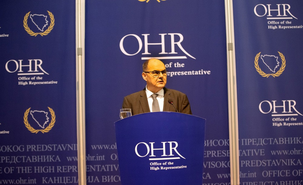 Schmidt zabranio provedbu antidejtonskih zaključaka Narodne skupštine RS-a