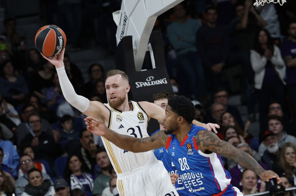 Real Madrid poslije četiri produžetka pobijedio Efes