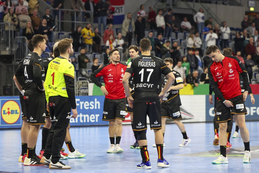 Austrija izbacila Španiju!