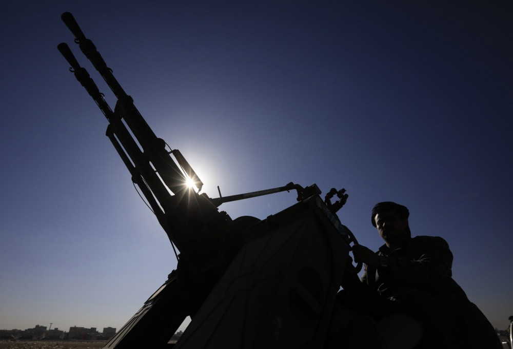 Novi američki i britanski zračni napadi u Jemenu