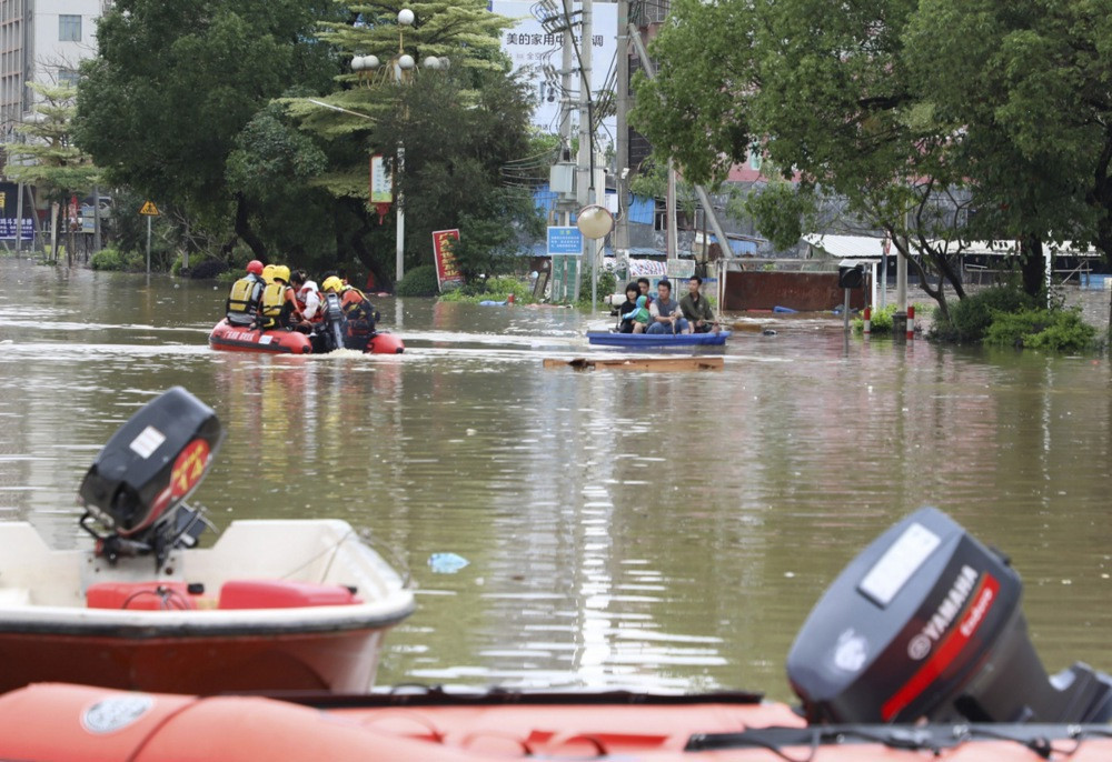 Najmanje 11 poginulih i 14 nestalih nakon jakih kiša na sjeveroistoku Kine