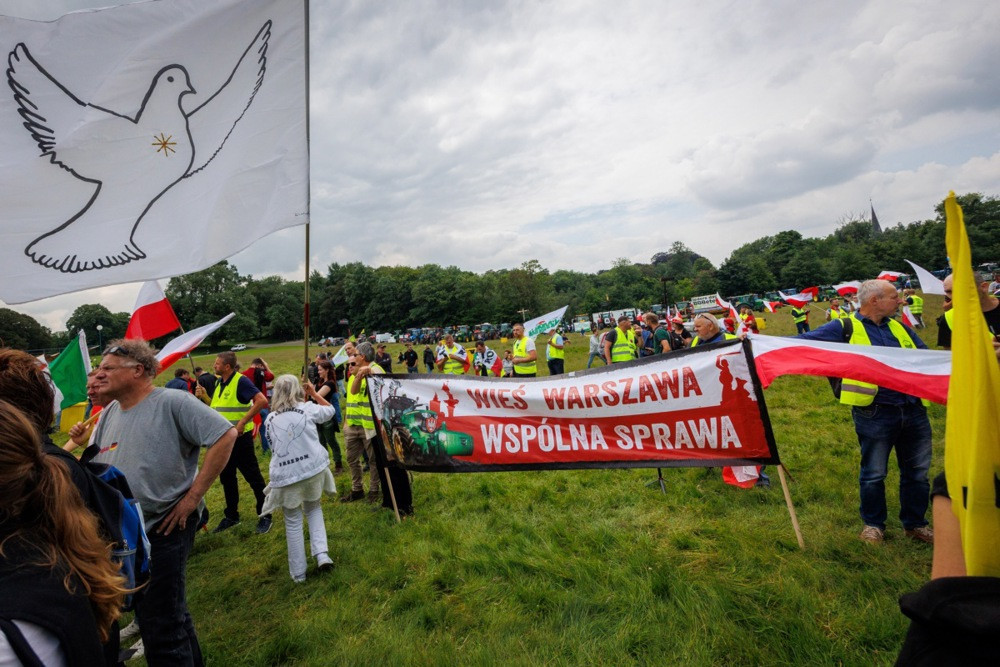 Protesti poljoprivrednika u Bruxellesu pred evropske izbore