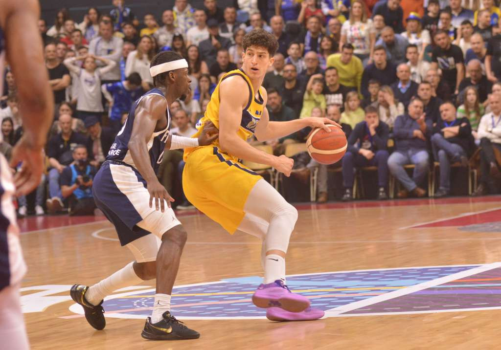 Vlada Tuzlanskog kantona izdvojila 33.500 KM za košarkašku reprezentaciju BiH