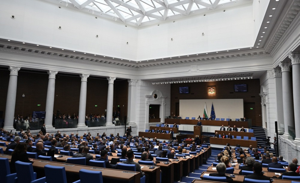 Parlament Bugarske jednoglasno prihvatio ostavku vlade