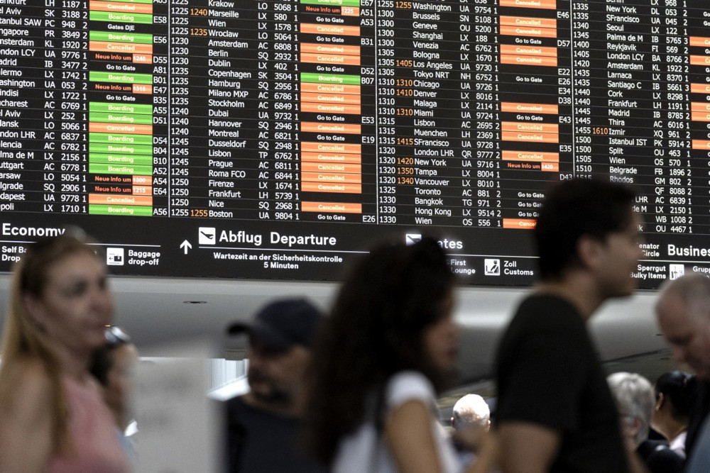 Nevrijeme poremetilo saobraćaj: Otkazano 70 letova na aerodromu u Zürichu