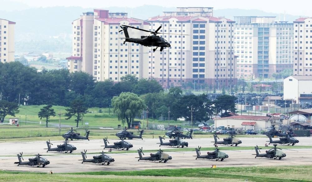 Poljska potpisala ugovor sa SAD-om o nabavci Apache helikoptera vrijedan 255 miliona dolara