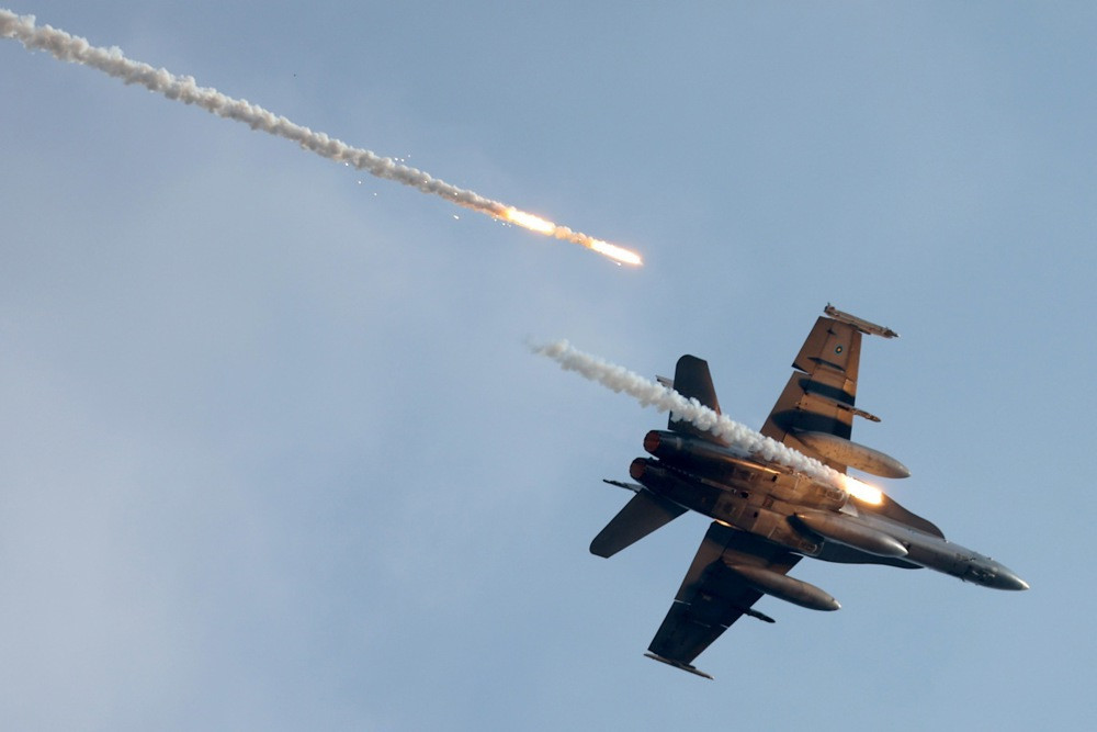 Malezijski borbeni avion se zapalio nakon polijetanja