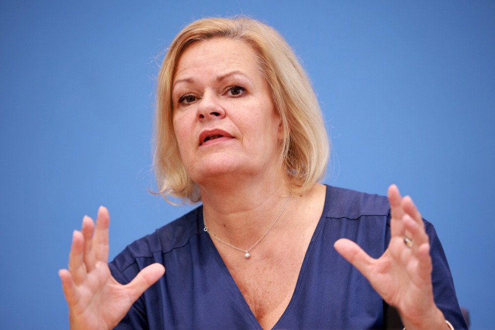 Njemačka ponovno uvodi kontrole na svim granicama usred debate o migracijama