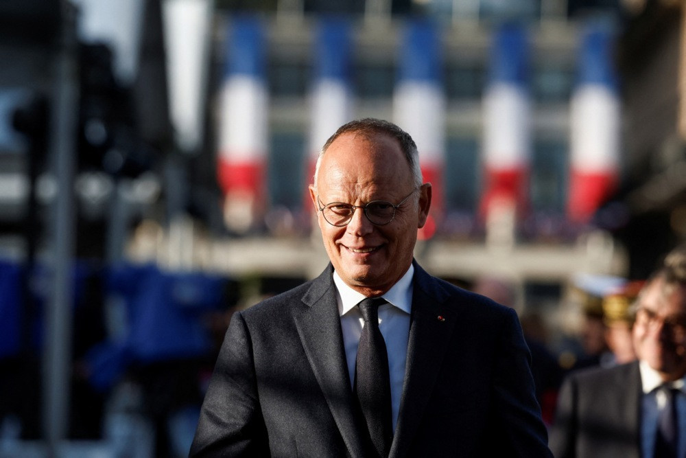 Bivši francuski premijer Édouard Philippe održao veliki predizborni skup u Parizu