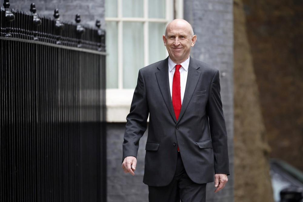 Britanski ministar: London će finansirati kupovinu američkog oružja za Ukrajinu, preko NATO-a