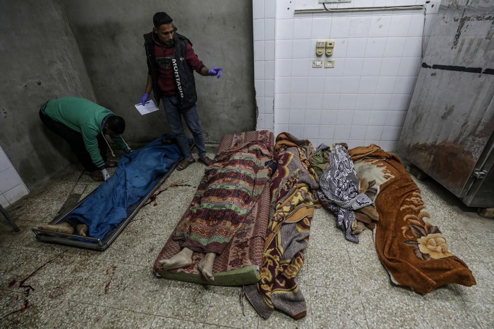 U izraelskim zračnim napadima u Gazi ubijeno najmanje 96 Palestinaca