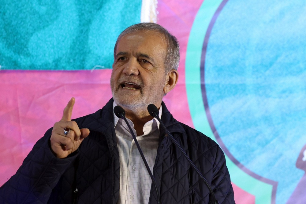 Iranski predsjednik na 46. godišnjicu revolucije poručio da je zemlja u ekonomskom ratu