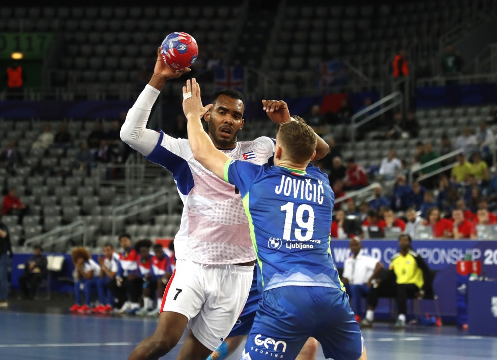 Rukometno SP: Uvjerljive pobjede favorita