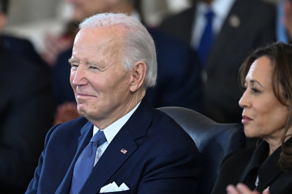 Bivši američki predsjednik Biden brani pomilovanja potpisana automatskom olovkom