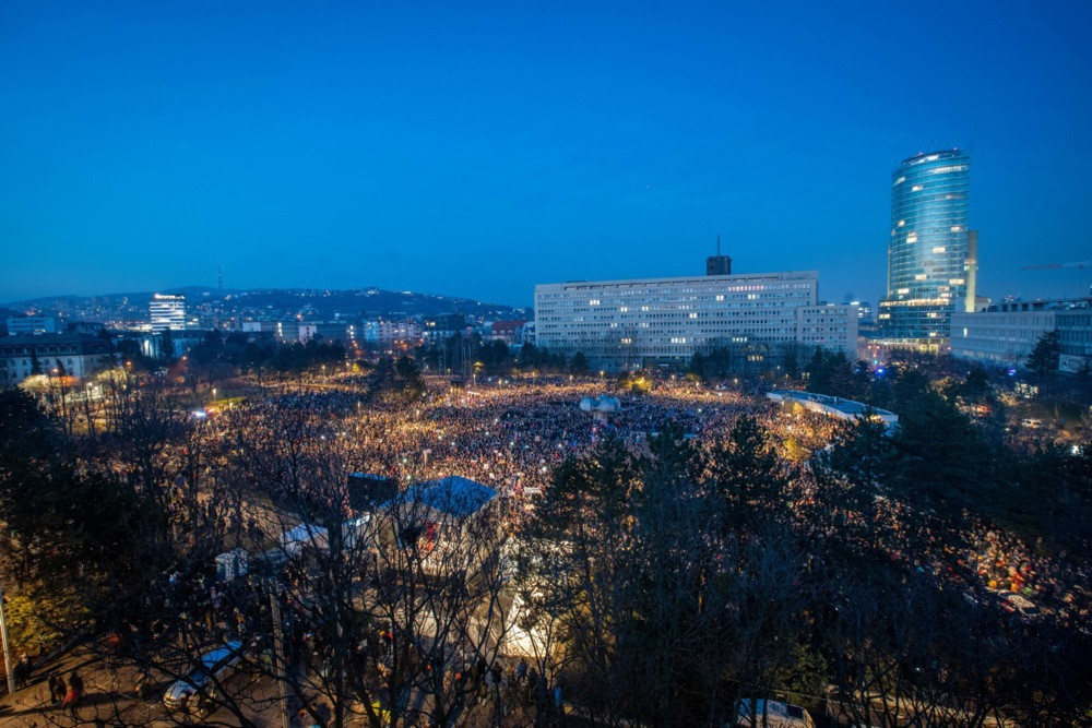 Masovni antivladini protesti u Bratislavi