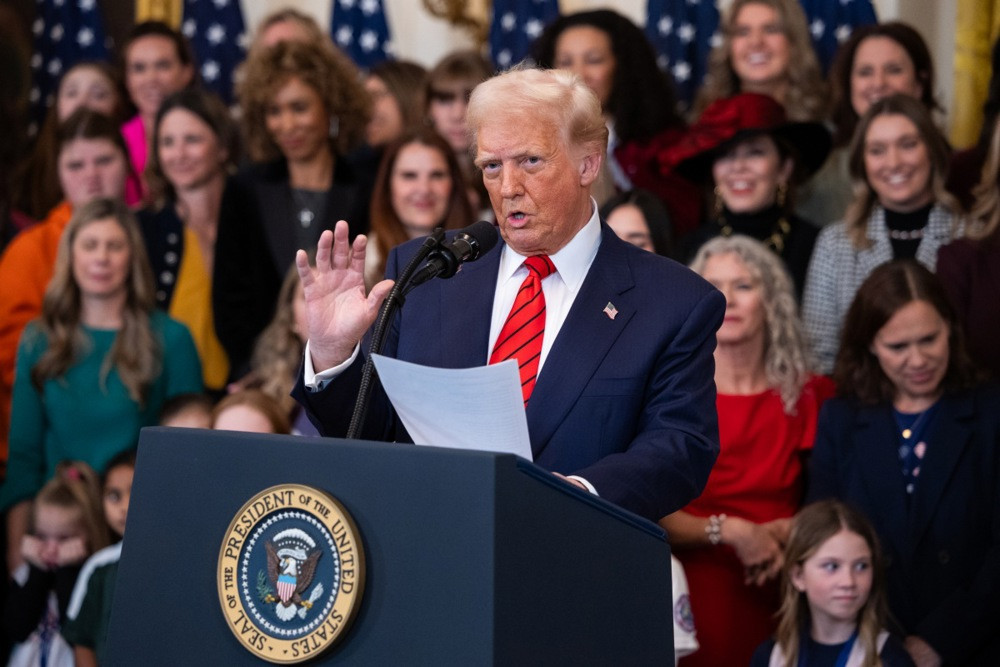 Trump uredbom zabranio transrodnim ženama bavljenje ženskim sportom