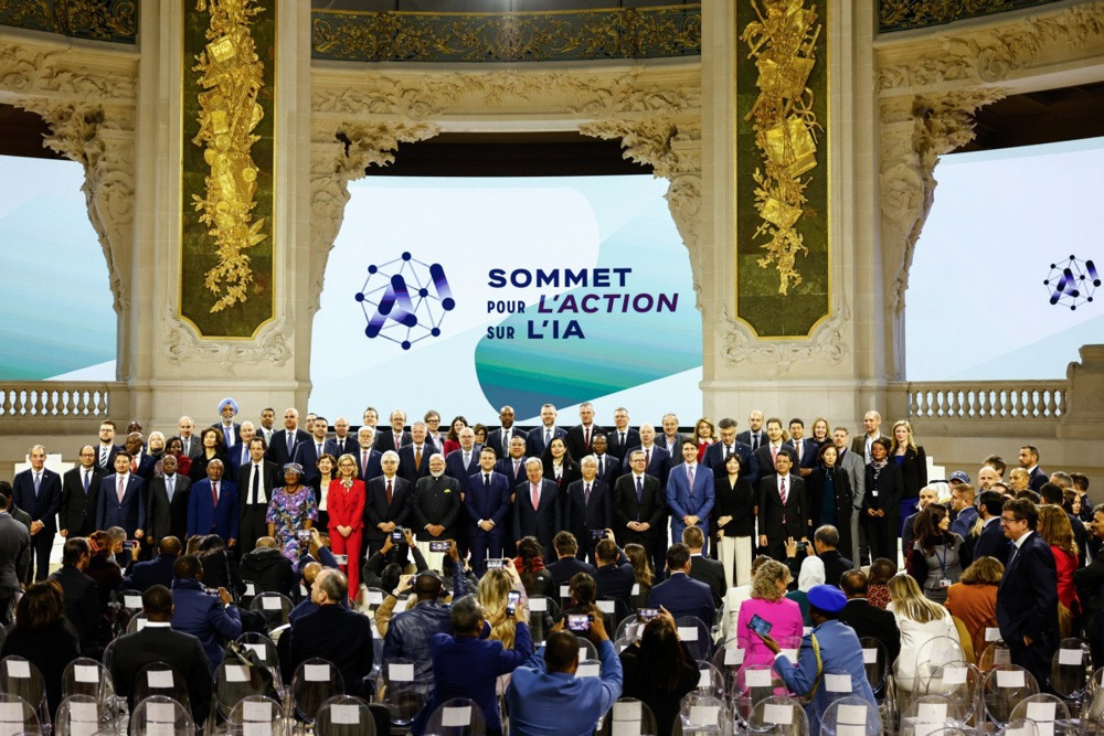 Samit u Parizu: Za otvoreni, inkluzivni i etički AI 61 zemlja, SAD i VB protiv