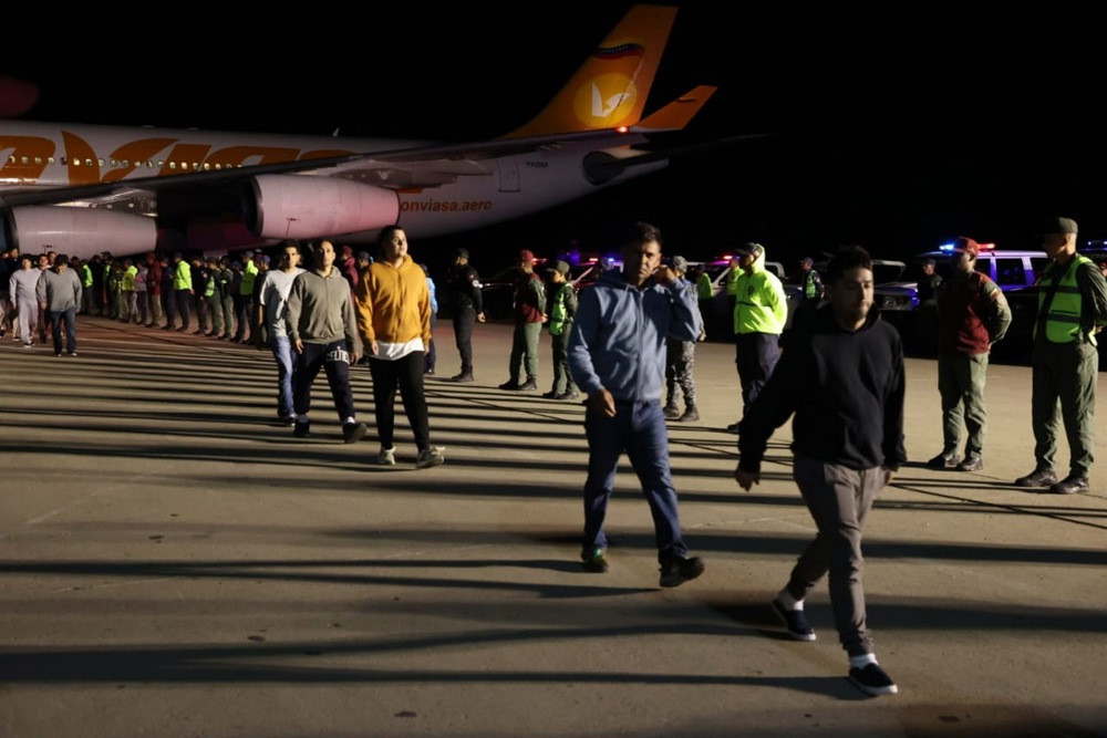 Venecuela primila deportovane migrante iz SAD-a