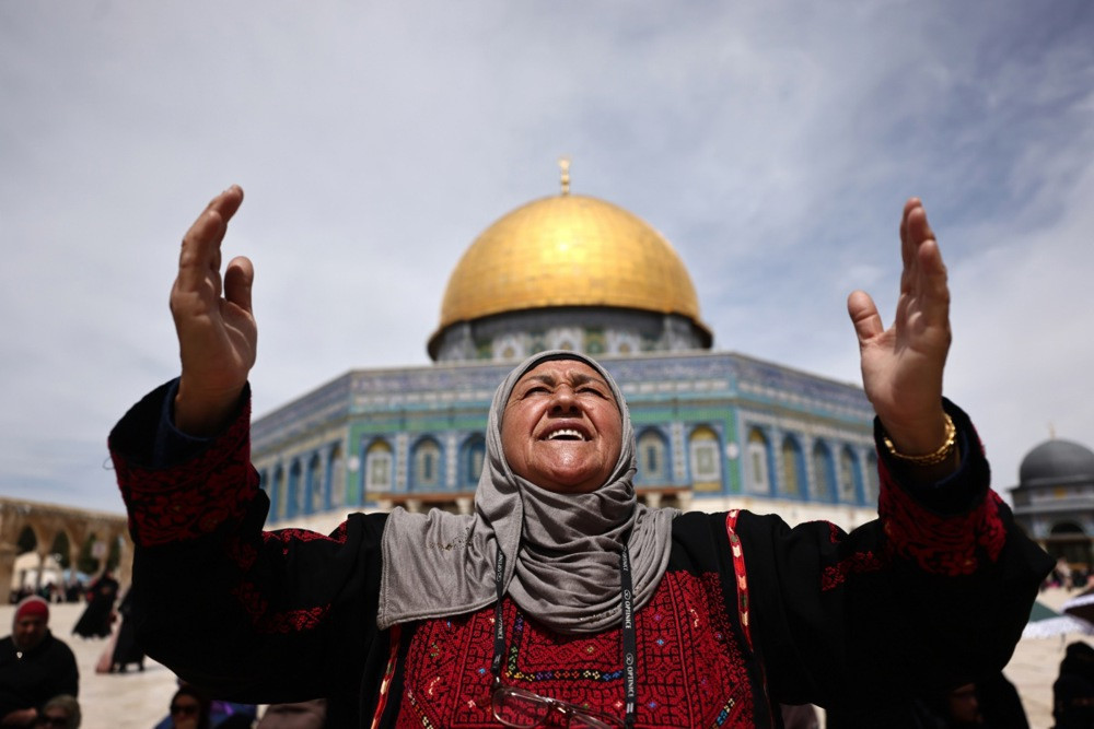 Više od 300 izraelskih doseljenika upalo u Al-Aqsu tokom jevrejske Nove godine