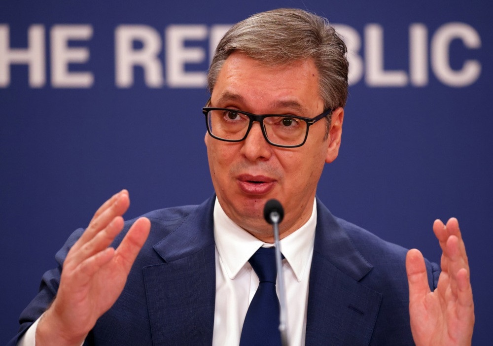 Vučić: Srbija će zaštititi ustavni poredak, osuđujem nasilje nad novinarima RTS-a