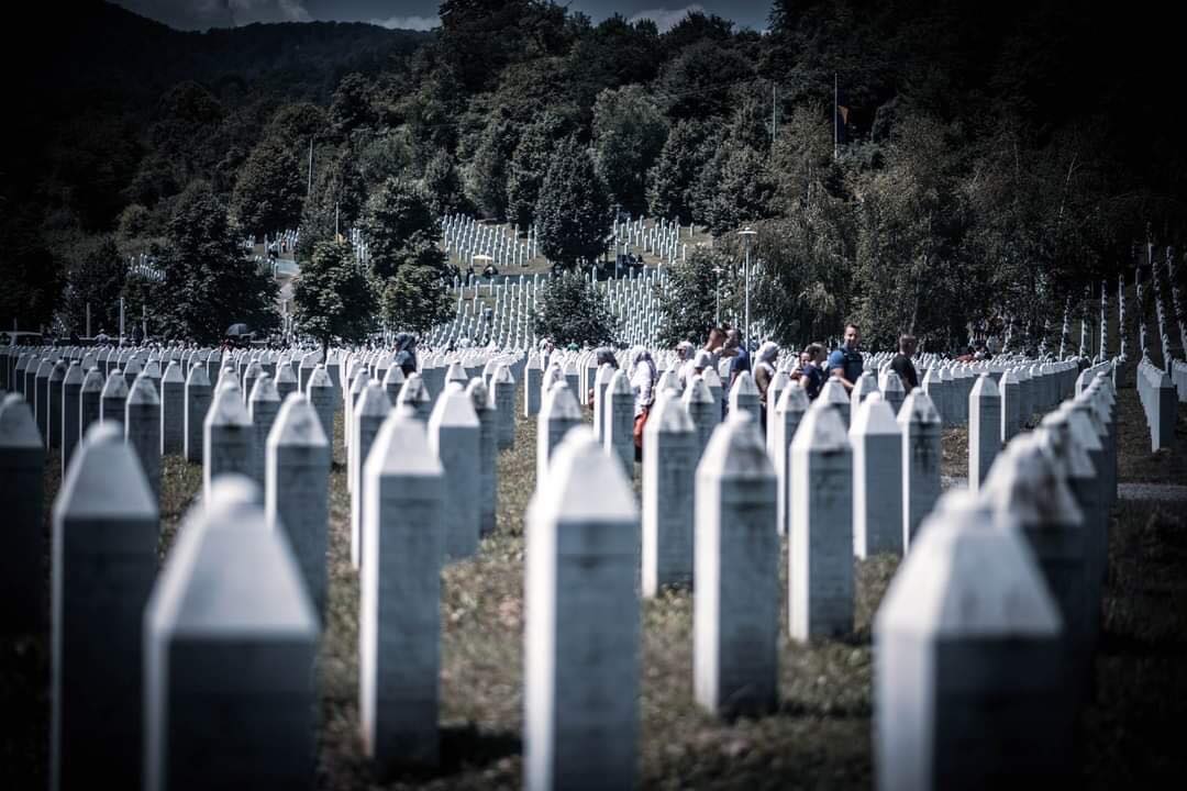 Memorijalni centar Srebrenica uspostavlja video arhiv: Poziv svima da dostave video materijale iz perioda 1992-1995.