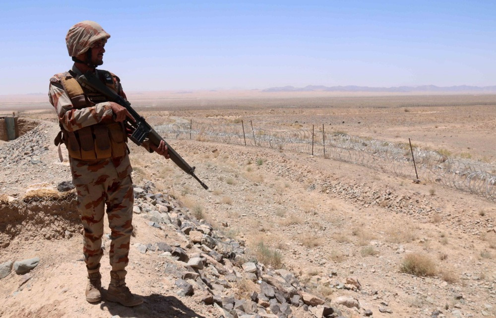 Pakistanska vojska na granici s Afganistanom ubila 15 militanata
