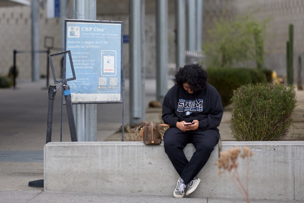 SAD planira blokirati kineskim kompanijama direktan pristup američkim telefonskim brojevima