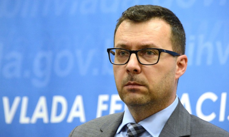 Džindić pozvao na sastanak KS: Snabdijevanje gasom se rješava na odgovoran način, a ne pres-konferencijom