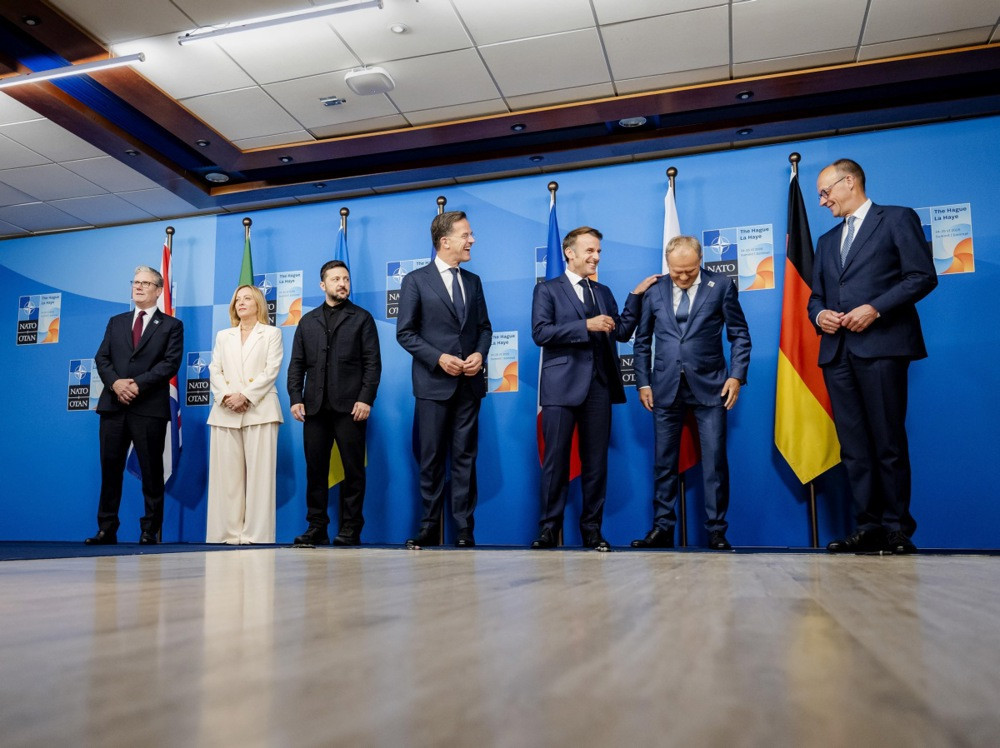 Iran kritizira pohvale šefa NATO-a za američke napade