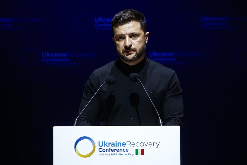 Zelenski poziva na 'Maršalov plan' za obnovu Ukrajine