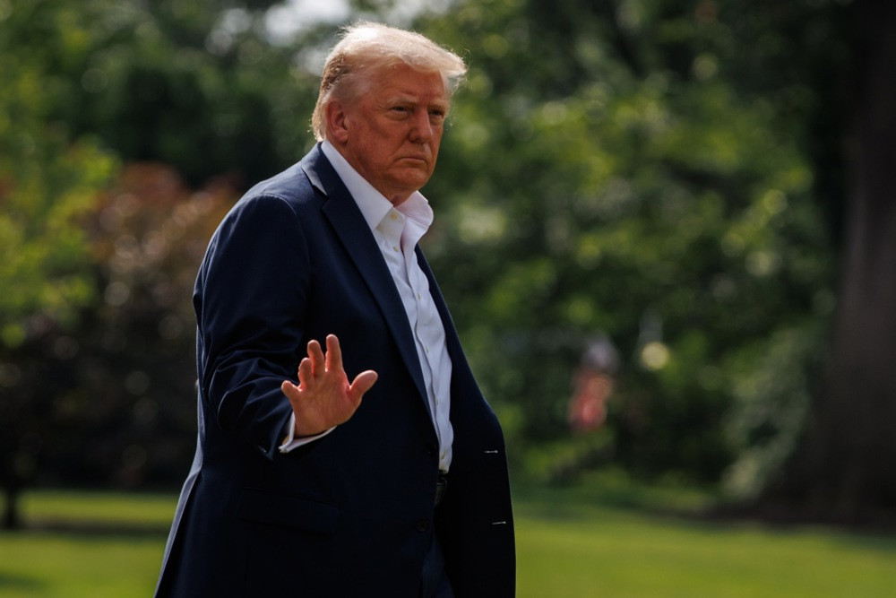 Trump nametnuo 30 posto carine na robu iz EU i Meksika