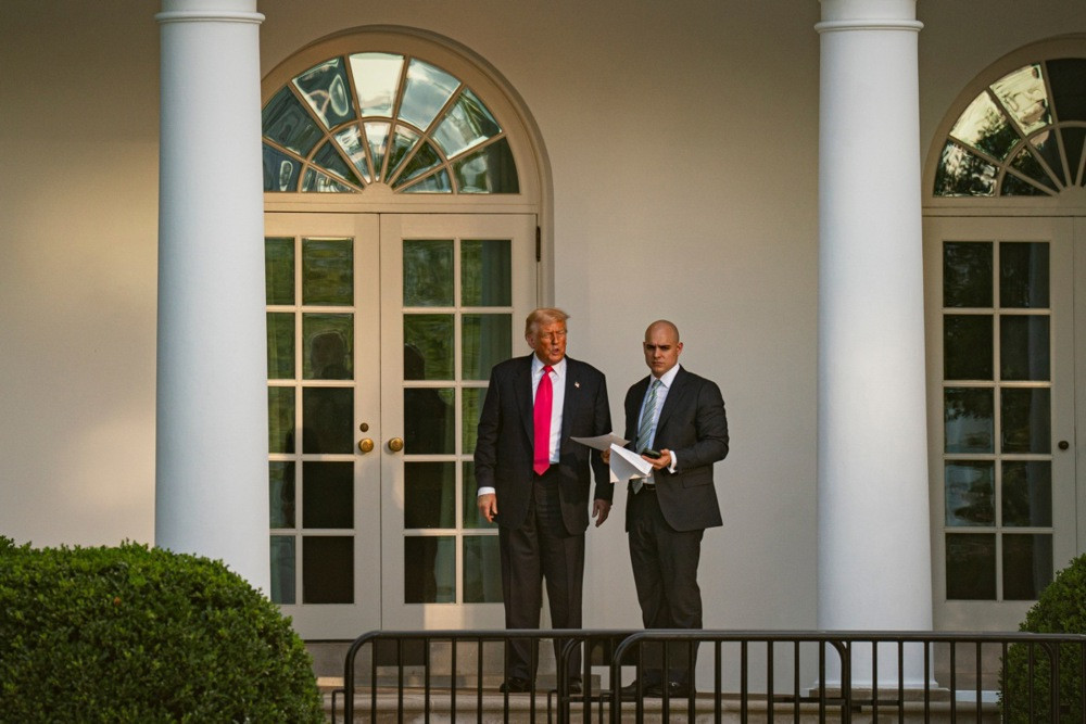 Politico: Trumpovi bliski saradnici pod pritiskom zbog angažmana u Dodikovoj kampanji