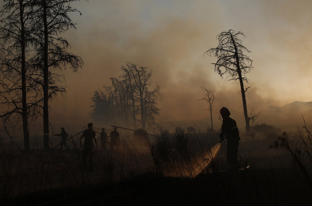 Požari u blizini Atine, evakuisana sela